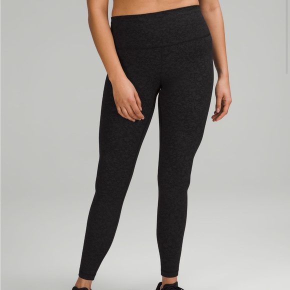 NWT Lululemon Wunder Train Tight 28” - Picture 2 of 7